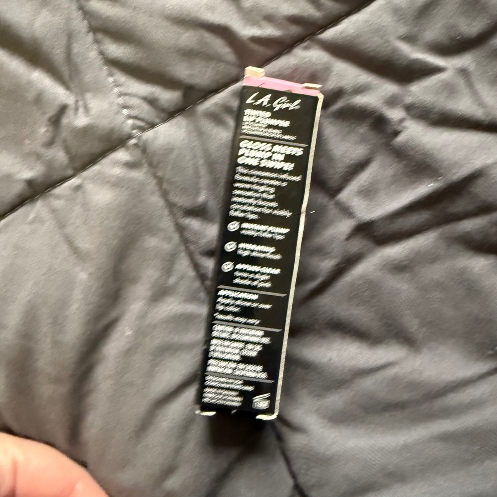 L.A. Girl Tinted Lip Plumper Women 0.44oz Tickled GLP527 New Pink Moisturizing - Picture 6 of 7